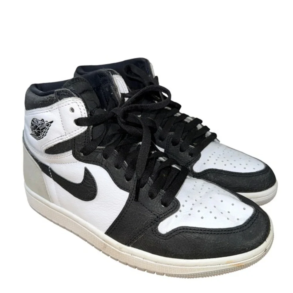 Nike Jordan 1 Retro High‎ OG Mens 7.5 Pre-Owned White/Black Shoes 555088-108